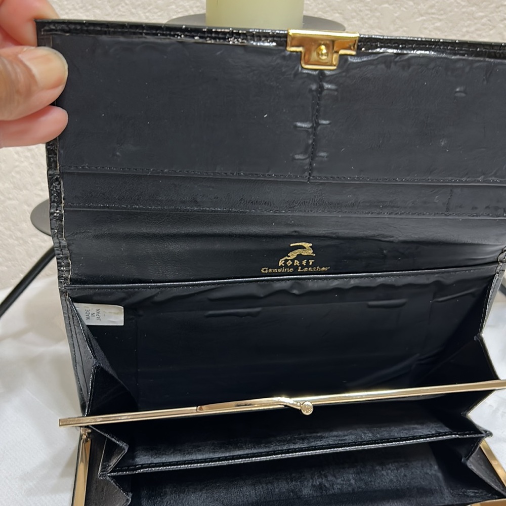 Women’s Wallets - Picture 6 of 8